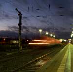 Ein kleines Experiment am Rande. Der Lokzug beschleunigt hier gerade aus Lbbenau/Spreewald.