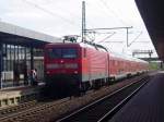 Hier eine 112 103 nach Eisenhttenstadt im Bahnhof Burg b. Magdeburg