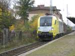 ES64 U2 - 017 rollt fr die RAG solo durch Eisenhttenstadt.22.10.07