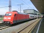101 145 war am 2.9.2012 Unterwegs mit dem IC 135 in Duisburg
