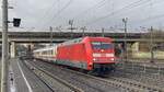 BR 101 079-2 als (IC 2375 Westerland/Sylt -> Stuttgart Hbf) bei der Ausfahrt HH-Harburg. 20.Dezember 2024