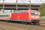 BR 101 084-2 D-DB bei der Einfahrt HH-Harburg als (IC 2310/2313 Kln Hbf -> Westerland(Sylt)/Dagebll Mole).   9.Oktober 2025