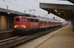 110 429 mit ihrem Fussballsonderzug von Dortmund in Hamm am 17.3.12