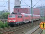 111 120 in Dsseldorf Hamm mit einem RE 4 am 2.8.2012