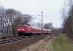 114 021-9 kommt hier mit dem RE2 hergefahren. Seine Reise ging von Berlin Gesundbrunnen nach Cottbus. 28.02.2009