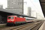 IC1918 120 126-8 am 24.08.2012 in Essen Hbf 