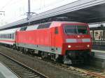 120 102 mit einem IC am 2.9.2012 in Essen HBF