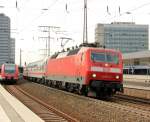 120 154 mit IC 1910 nach Hamburg Altona am 2.09.2012 in Essen HBF
