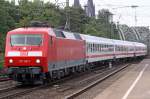 Die 120 136-7 mit einen IC in Kln Deutz am 31,07,09