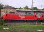 145 052-7 is auch eingekeilt zwischen Schwester Maschinen in Frankfurt/Oder. 28.05.07