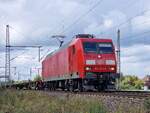 145 024-6 DB Cargo mit leeren Containerzug durch Dedesen-Gmmer.        23.09.2023
