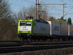 145 095-6 Captrain mit Containerzug durch Dedesen-Gmmer am 19.03.2025