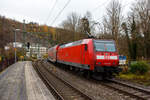 Geschoben von der 146 006-2 (91 80 6146 006-2 D-DB) der DB Regio NRW verlsst der RE 9 - Rhein Sieg Express (RSX) Siegen - Kln – Aachen nun Steuerwagen voraus den Bahnhof Kirchen/Sieg und fhrt weiter Richtung Betzdorf. 