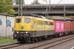 BR 151 007-2 von EGP mit Containern bei der durchfahrt HH-Harburg Richtung Maschen/Buchholz. 9.Oktober 2025