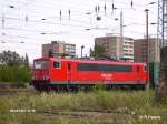 155 201-7 steht mit ein Containerzug in Eisenhttenstadt abgestellt. 03.08.07
