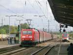 185 173 fuhr am 10.10.2012 mit einem Gterzug durch Neuwied.