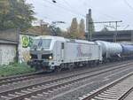 BR 192 045 (3005) von RheinCargo mit Kesseln durch HH-Harburg.  19.Oktober 2024