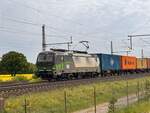BR 193 754 von ELL mit Containerzug durch Dedensen-Gmmer -> Wunstorf. 03.05.2025
