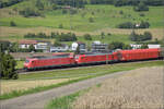 185 097 und 185 116 mit/ohne Stahl auf dem Weg nach Pratteln. Frick, August 2025.