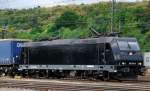 185 570-9, der MRCE, aufgenommen am 05.09.09, bei der Durchfahrt durch den Bahnhof Treuchtlingen.