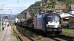 Beacon ES 64 U2-007/ 182 507-4 REV/Lz/09.03.22 mit H-Wagen Zug und freundlichem Gruß aufgenommen in Kaub am Rhein am 08.08.2025
