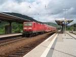 143 129 als RE 1 Saarbrcken Hbf - Koblenz Hbf in Bullay. 16.05.2009