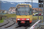 Die Strassenbahn 'Be 4/8 003' alias 94 800 450 003-9 D-TVYS kommt aus Orbe in Chavornay an. Dezember 2025.
