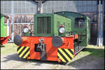 Die Werklok  8  der BGH Edelstahl Freital stand während des 17. Dresdner Dampfloktreffen vor dem Lokschuppen am Haus 4. So ergab es sich beim Besuch am 12.04.2025 ein Bild von der Diesellok zu machen.<br>
---<br>
Gebaut 1955 von LKM Potsdam-Babelsberg als Typ N 4, ging sie im gleichen Jahr an EVD - VEB Energieversorgung Dresden, Gaswerk Reick, Dresden-Reick. Im Jahr 1964 ging es zum Gaswerk Heidenau der EVD - VEB Energieversorgung Dresden. 1990 ging es dann zu den Sächsische Edelstahlwerke GmbH, Werk Freital (SEW), wo sie als  Werklok 8  eingesetzt wurde. 1993 erfolgte eine Umbennung des Unternehmens in BGH Edelstahl Freital GmbH, Freital und so kam die Lok dann 2011 zur IG Bw Dresden-Altstadt e.V.