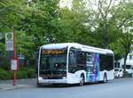 (275'016) - VHH Hamburg - Nr. 2519/HH-V 8519 - eMercedes am 8. Mai 2025 in Hamburg, Normannenweg