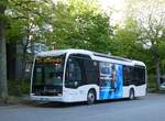 (275'031) - VHH Hamburg - Nr. 2522/HH-V 8522 - eMercedes am 8. Mai 2025 in Hamburg, Normannenweg