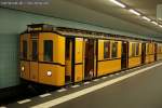 BVG 131 (Typ B2T4) wurde 1929 gebaut und fährt heute bei Sonderfahrten. Hier von Alt-Tegel zum Hermannplatz (Berlin, 22.06.2008)
