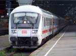 Noch wartend steht der IC 2146, mit Steuerwagen (Bimdzf 271), auf der Fahrt von Leipzig nach Hannover Hbf. Leipzig Hbf den 04.08.2008