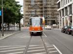 Tw 482 kommt aus der Schleife Am Kupfergraben, Berlin-Mitte Sommer 2008