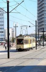 Hist. Strassenbahnzug mit Tw 5984 und Beiwagen auf dem Alexanderplatz, Sommer 2007