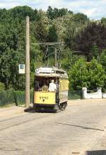 Tw 2990 nimmt Schwung fr die nchste Steigung auf der Fahrt zur Schleuse Woltersdorf - 23.5.2009