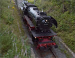 Dampf im Hochschwarzwald. Ausfahrt des Museumszuges mit 23 042 aus Aha nach Schluchsee. September 2025.