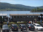 Dampf im Hochschwarzwald. 

23 042 fährt ihrem Museumszug nach Seebrugg. Im Bild ist die Donnerbüchse 83 117 Kar der Austauschbauart Gattung Di-27, die kurz nach Indienststellung in Ciu-27 umgebaut wurde. Schluchsee, September 2025.