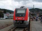 VT 102.2 der VIAS als SE nach Frankfurt (Main) Hbf in Eberbach. 19.07.2008