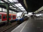 VT 701 der NordWestBahn als RB 31 nach Xanten bei der Einfahrt in Duisburg Hbf. 31.05.2008