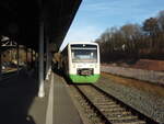 VT 020 der Erfurter Bahn als RB 50 Schweinfurt Stadt - Gemnden (Main) in Bad Kissingen. 27.12.2024