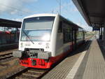 VT 516 der City-Bahn Chemnitz als RB 92 nach Stollberg (Sachs) in Glauchau (Sachs). 15.07.2025