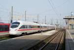  Freie und Hansestadt Hamburg  kommt hier mit seinem stereich Tauglichen ICE-T in den Leipziger Hbf eingefaren. Es war der ICE 108 aus Innsbruck nach Berlin Hbf. 04.04.2009
