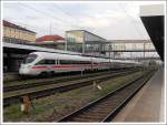 ICE 20 nach Frankfurt in Regensburg Hbf. Hier fhrt er gerade in den Hbf ein.