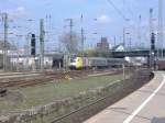 Eine 182 als RB 40 aus Essen Hbf bei der Einfahrt in Hagen Hbf. 18.04.2006