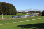 430 021 und 430 028 waren am 6. Oktober 2024 bei Axdorf in Richtung Mnchen unterwegs. 