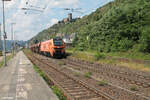 2159 230-2 zieht mit einem kurzem Schotterzug durch Kaub in Richtung Wiesbaden. 20.07.24
