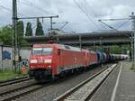 BR 152 117-8 + BR 152 095-6 mit Schttgutwagen bei der Durchfahrt HH-Harburg -> Maschen/Buchholz. 19.06.2025