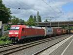 BR 152 158-2 mit Container bei der Durchfahrt HH-Harburg. 19.06.2025