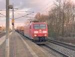 BR 185 064-3 mit Mischer durch Dedensen-Gmmer Richtung Westen.  1.Februar 2025