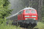 BR 218 421-6 mit (IC 2084 Oberstdorf -> Hamburg Harburg) in Richtung Fischen.  26.Juli 2025 in Langenwang(Schwab)
